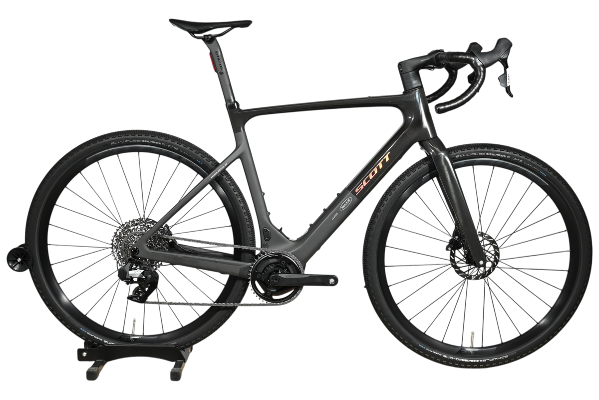 Vélo électrique de gravel Loop Sports Scott Solace eRide 30 noir mat avec cadre en carbone et freins à disque