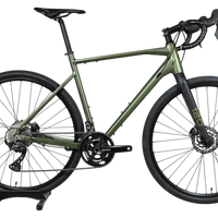 Vélo gravel Loop Sports Carver 120 2024 vert olive avec cadre en aluminium et transmission Shimano GRX