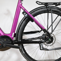 Vélo électrique Loop Sports Victoria Trekking 11.5 violet avec moteur Bosch et porte-bagages arrière