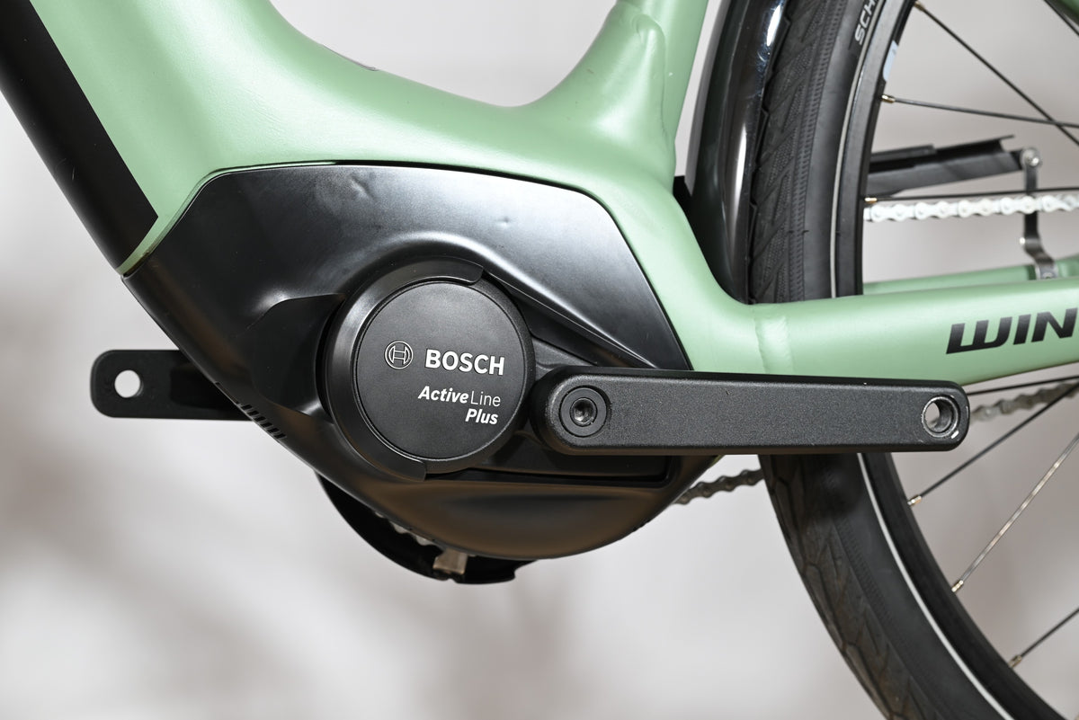 Moteur Bosch Active Line Plus sur un vélo électrique vert Loop Sports Winora Sinus Tria N8