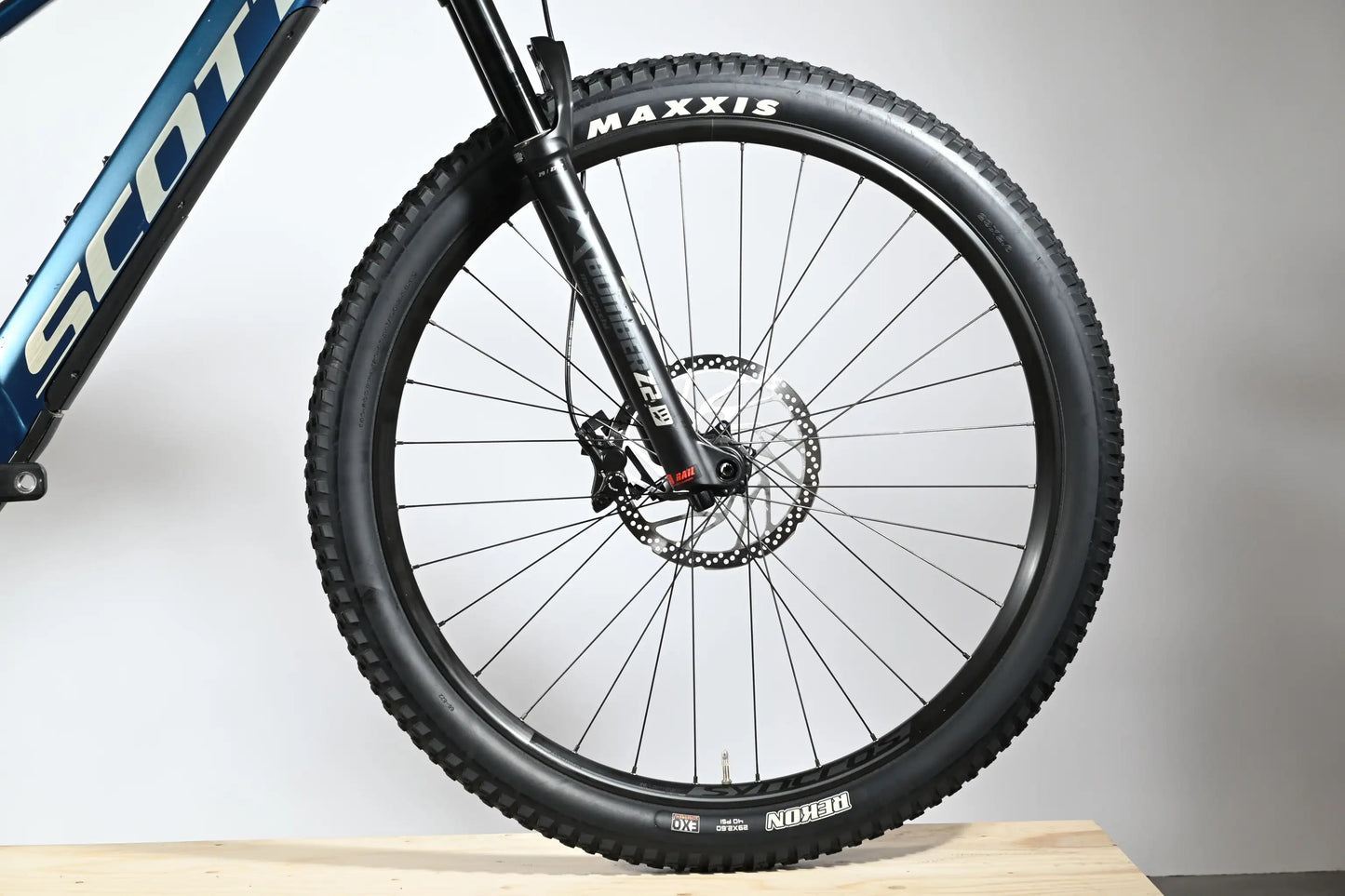 Scott Strike eRide 930 | 2023 - M - 2167KM - Loop Sports